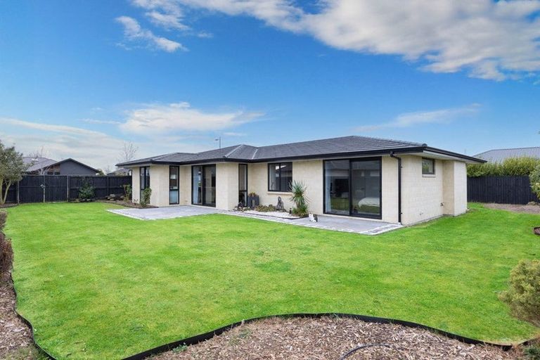 Photo of property in 6 Haymakers Crescent, Rolleston, 7614