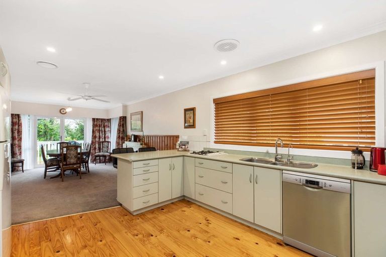 Photo of property in 95 Kitchener Road, Waiuku, 2123