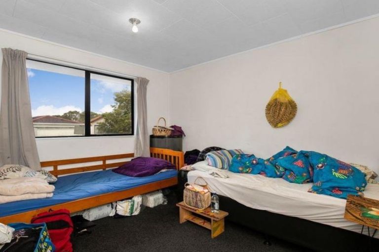 Photo of property in 2/63 Palmers Road, Clendon Park, Auckland, 2103