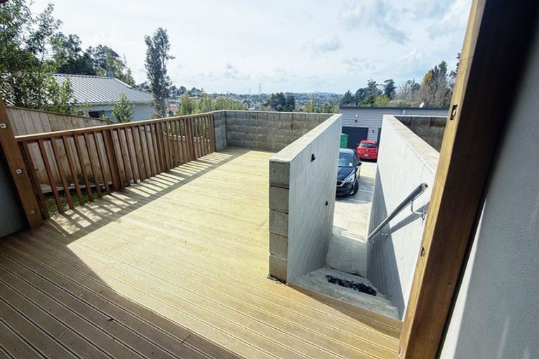 Photo of property in 309 Don Buck Road, Massey, Auckland, 0614