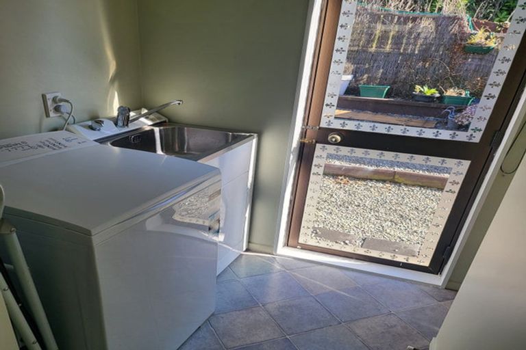 Photo of property in 12 Tirowhanga Road, Paremata, Porirua, 5024