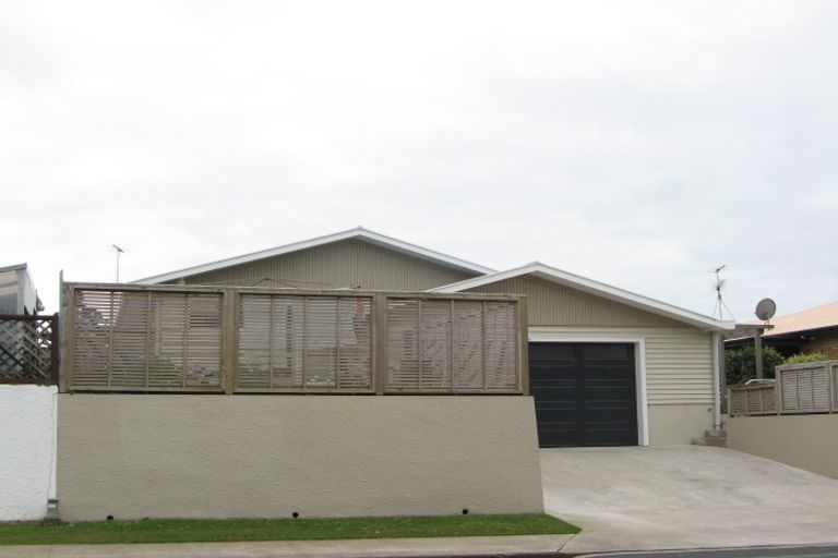 Photo of property in 410 Devon Street West, Lynmouth, New Plymouth, 4310