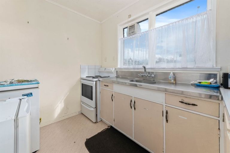Photo of property in 2a Larch Street, Victoria, Rotorua, 3010
