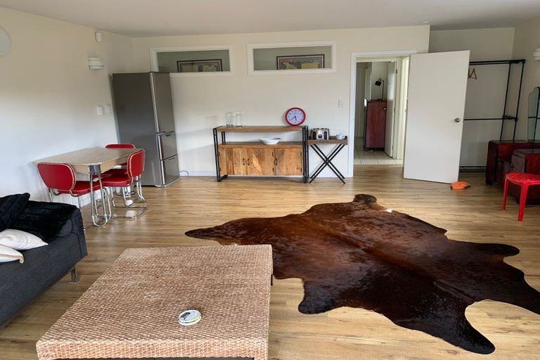 Photo of property in 14 Sackville Street, Fitzroy, New Plymouth, 4312