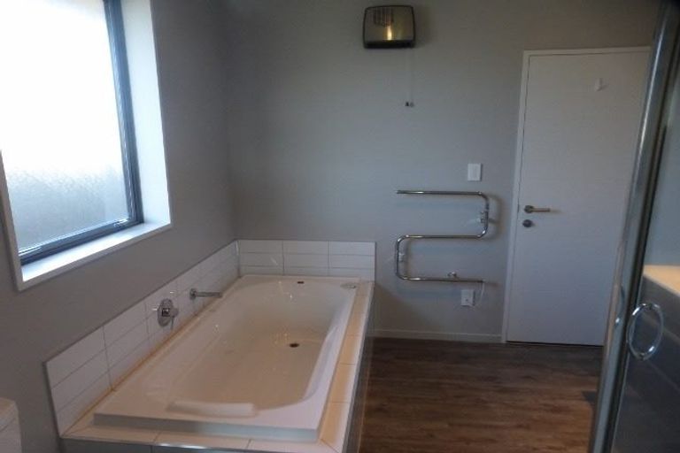 Photo of property in 92 Beaumont Drive, Rolleston, 7614