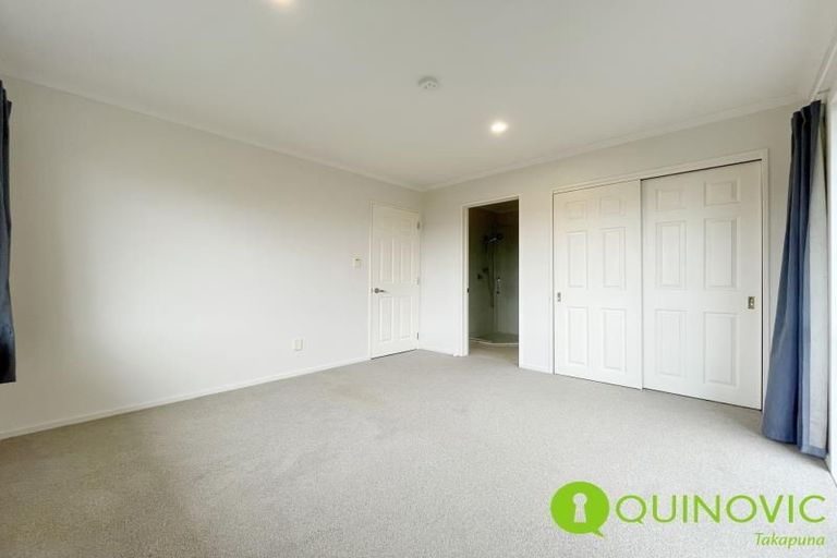 Photo of property in 28 Mulgan Way, Browns Bay, Auckland, 0630