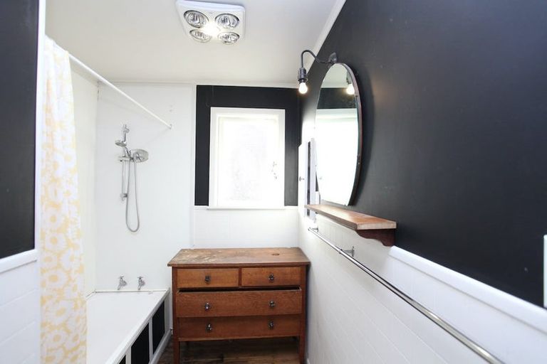 Photo of property in 15 Undine Street, Pakuranga, Auckland, 2010