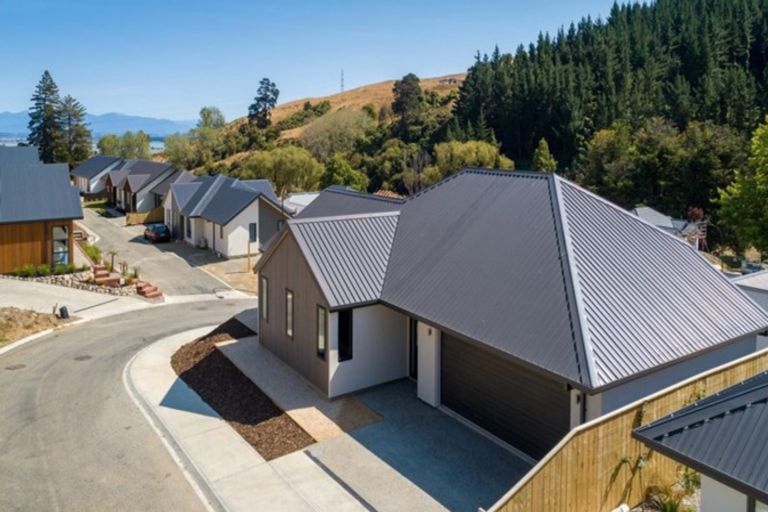 Photo of property in 15 Village Lane, Stoke, Nelson, 7011