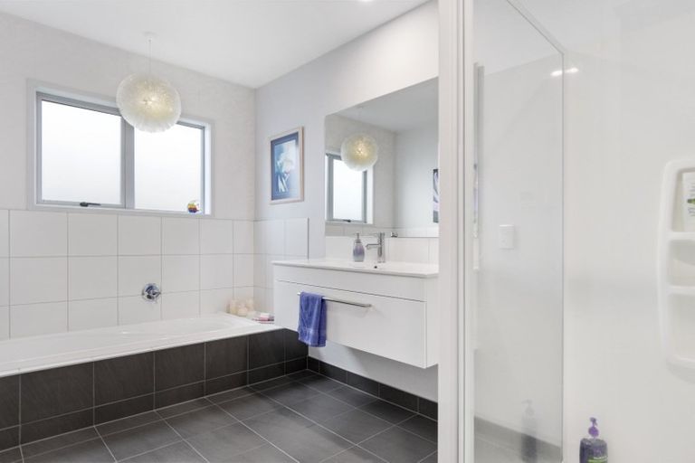 Photo of property in 11a Lynley Park Drive, Omokoroa, 3114