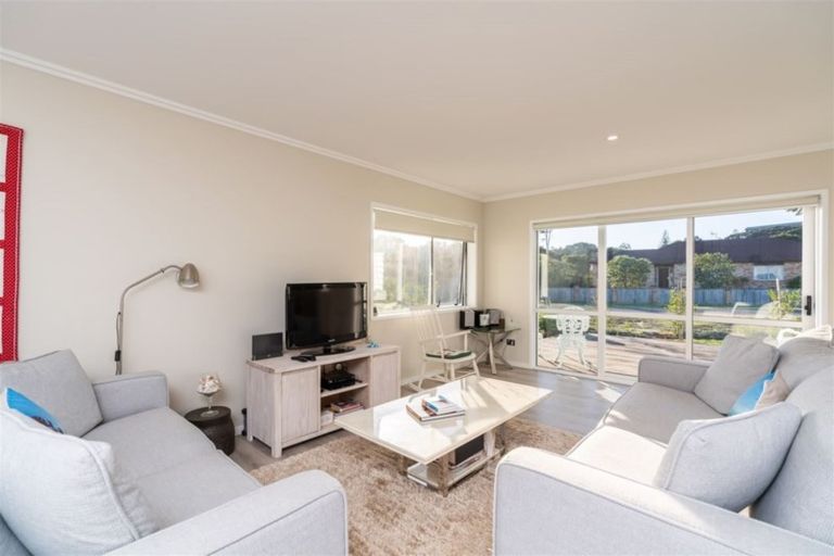 Photo of property in 2 Stingray Lane, Mangawhai Heads, Mangawhai, 0505