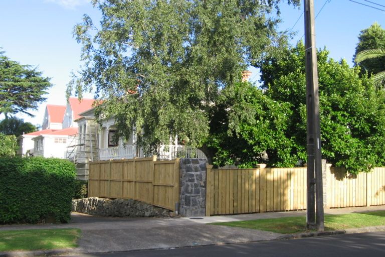 Property details for 11 Horoeka Avenue, Mount Eden, Auckland, 1024