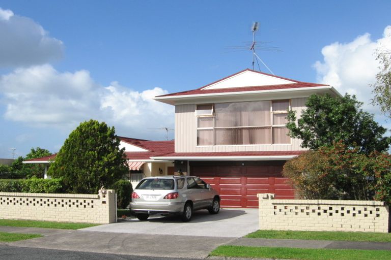 Photo of property in 14 Luton Avenue, Sunnyhills, Auckland, 2010