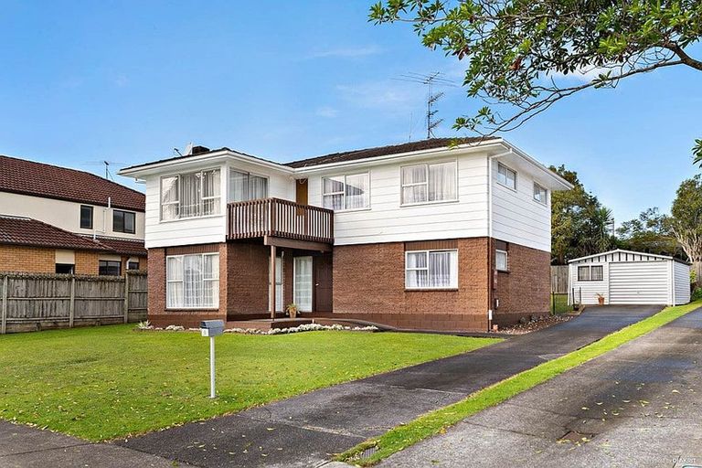 Photo of property in 8 Hope Farm Avenue, Pakuranga Heights, Auckland, 2010