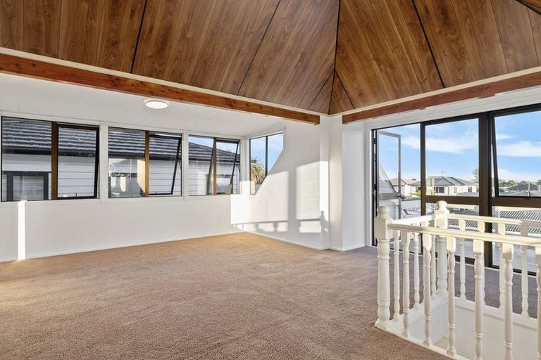 Photo of property in 542 Weymouth Road, Weymouth, Auckland, 2103
