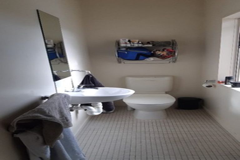 Photo of property in 1/206 Manuka Road, Bayview, Auckland, 0629