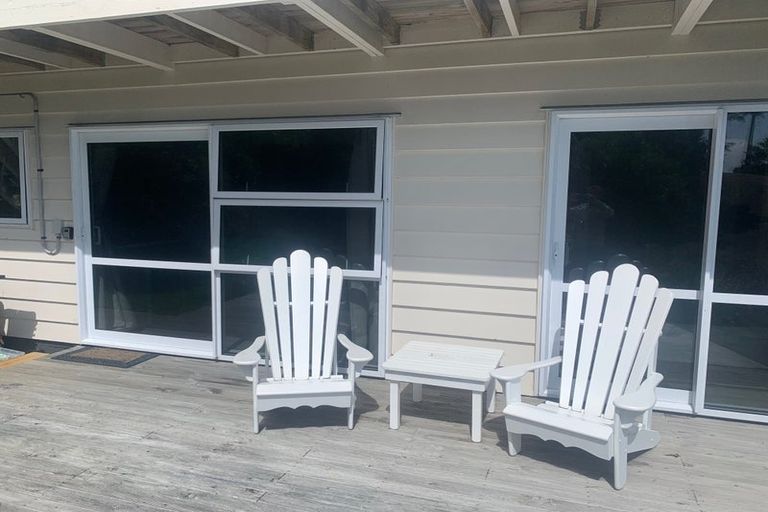 Photo of property in 14b Kahu Road, Paremata, Porirua, 5024