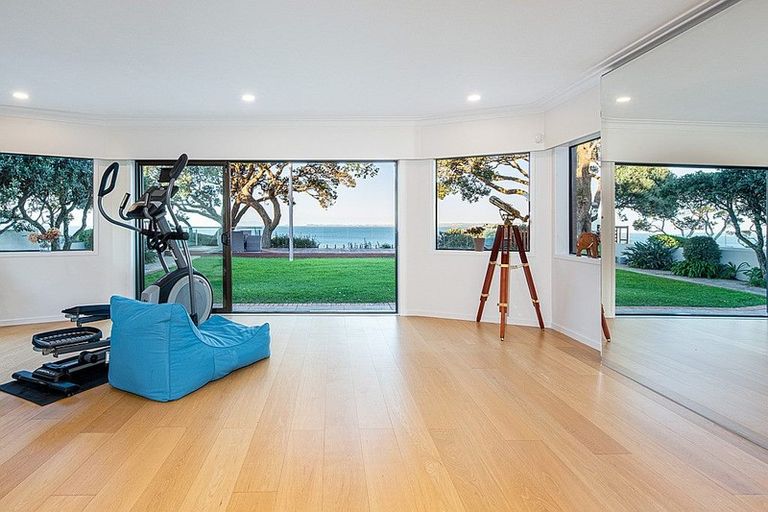 Photo of property in 18 Red Bluff Rise, Campbells Bay, Auckland, 0630