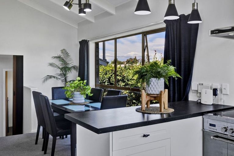 Photo of property in 86 Blake Street, Waitara, 4320