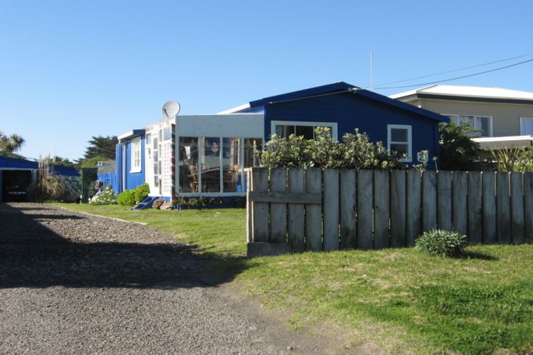 Photo of property in 1/2 Himatangi Street, Himatangi Beach, Foxton, 4891