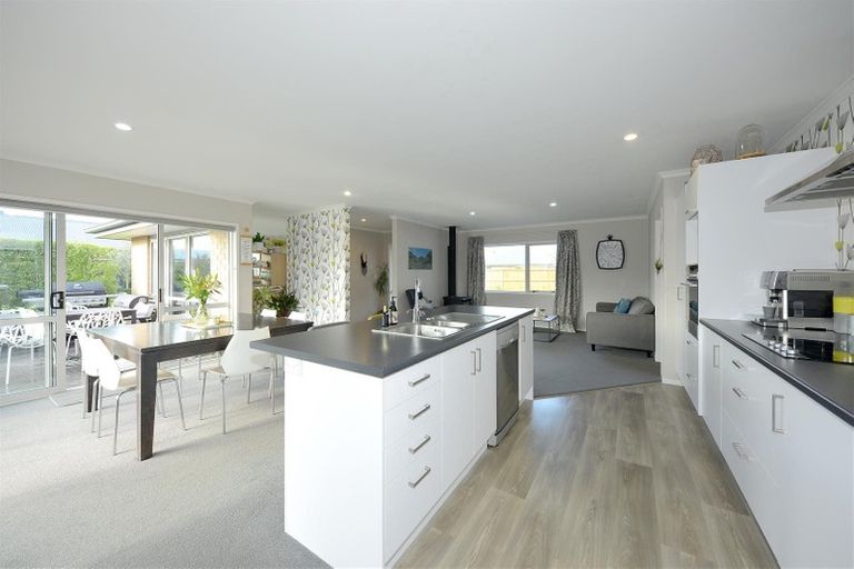 Photo of property in 7 Raymond Place, West Melton, 7618