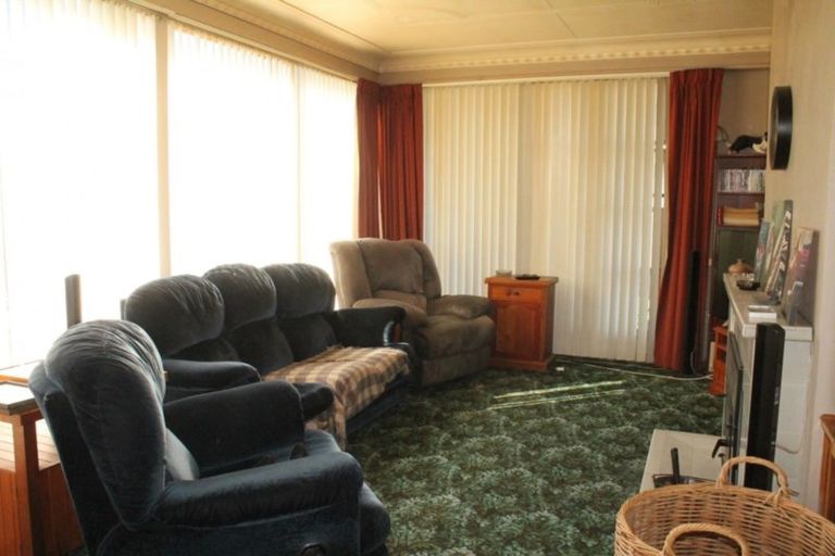 Photo of property in 184 Park Street, Winton, 9720