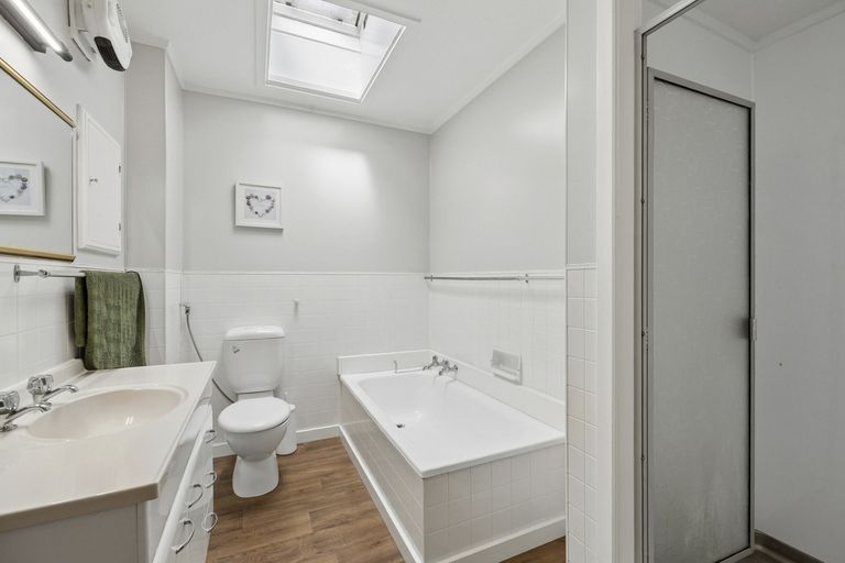 Photo of property in 2 Mccrea Street, Mornington, Dunedin, 9011