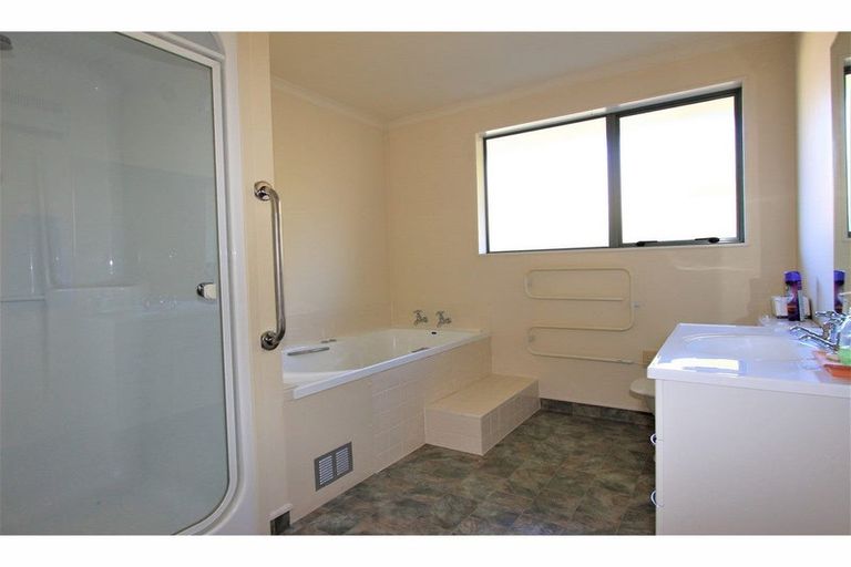 Photo of property in 4 Sequoia Place, Springlands, Blenheim, 7201