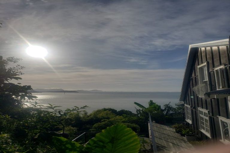 Photo of property in 102 Beach Road, Onerahi, Whangarei, 0110