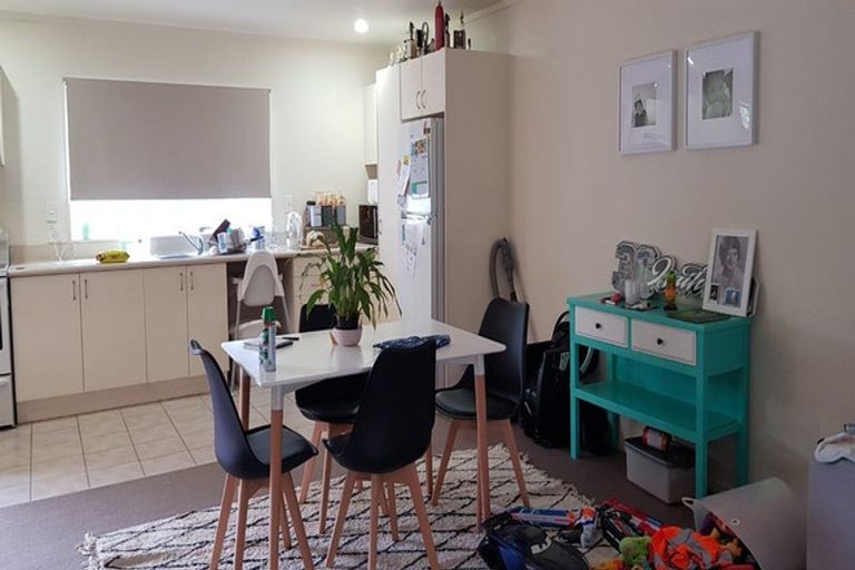 Photo of property in 3 Gina Avenue, Ranui, Auckland, 0612