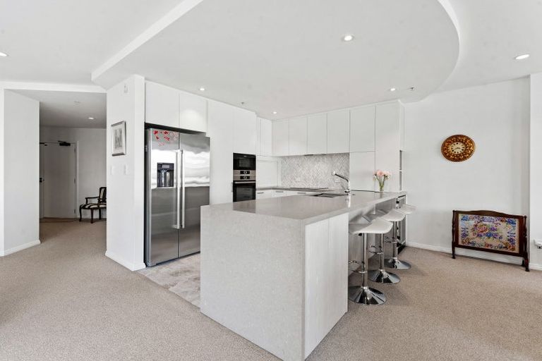 Photo of property in 43 Waterside Crescent, Gulf Harbour, Whangaparaoa, 0930