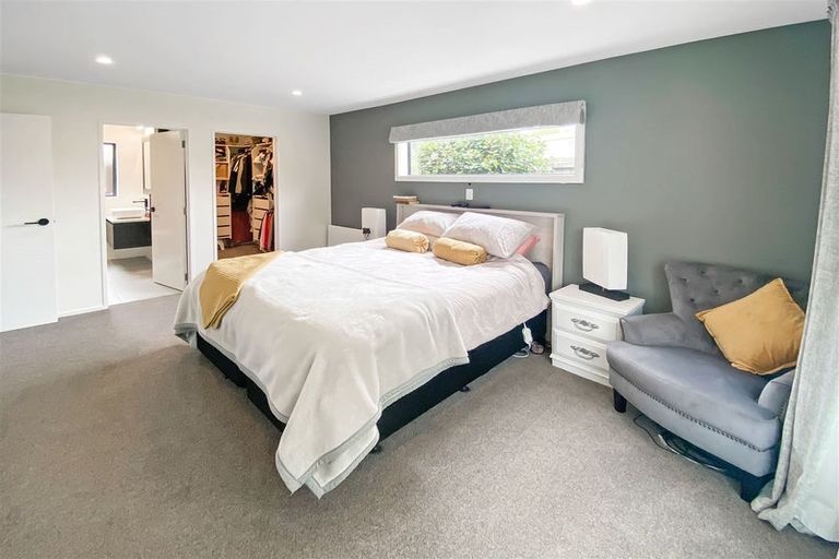 Photo of property in 54 Regency Crescent, Redwood, Christchurch, 8051