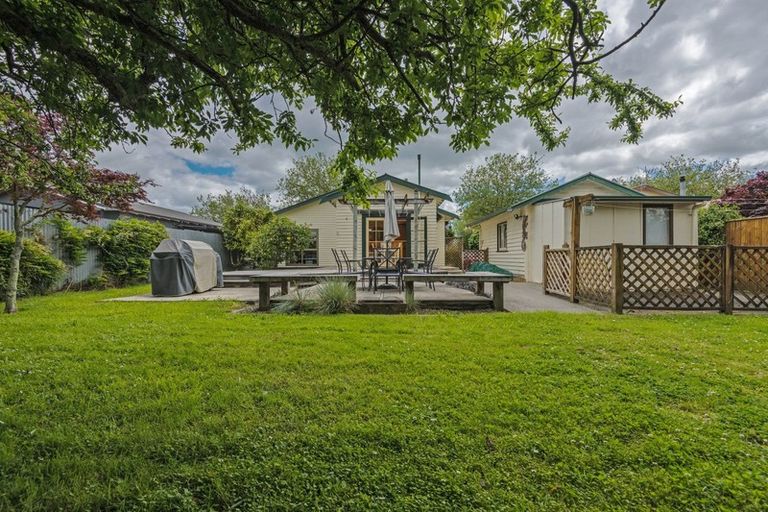 Photo of property in 21 Mere Mere Avenue, Palmerston North, 4414