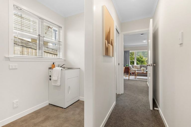 Photo of property in 24 Duncan Street, Tawa, Wellington, 5028