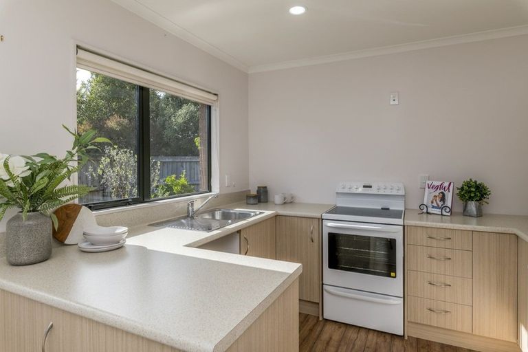 Photo of property in Rangeview Villas, 49/9 Fuller Close, Levin, 5510