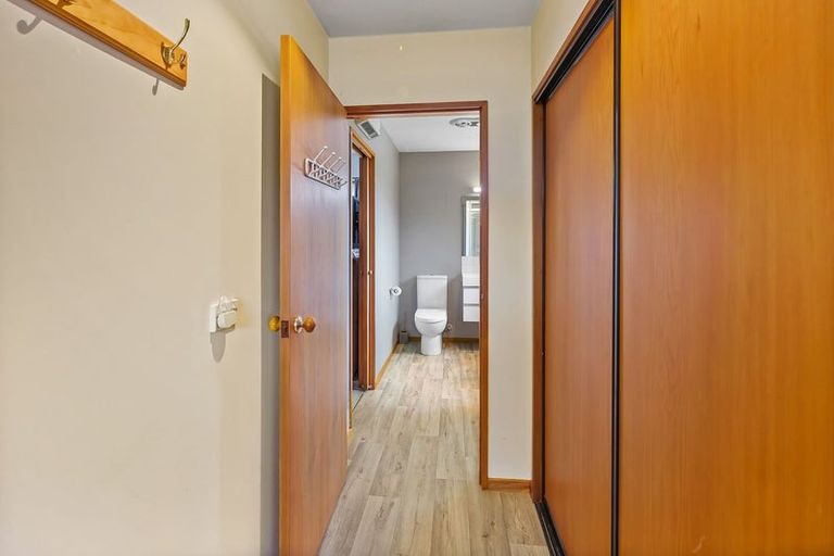 Photo of property in 2/113 Avonhead Road, Avonhead, Christchurch, 8042