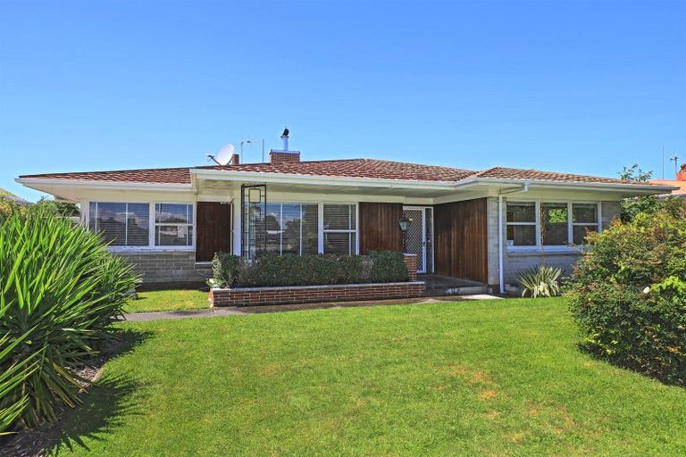 Photo of property in 37 Bill Hercock Street, Pirimai, Napier, 4112