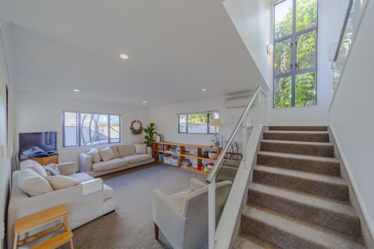 Photo of property in 101a Main Road, Clive, 4102