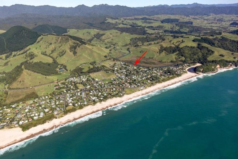 Photo of property in 30 Marlin Place, Whiritoa, Whangamata, 3691