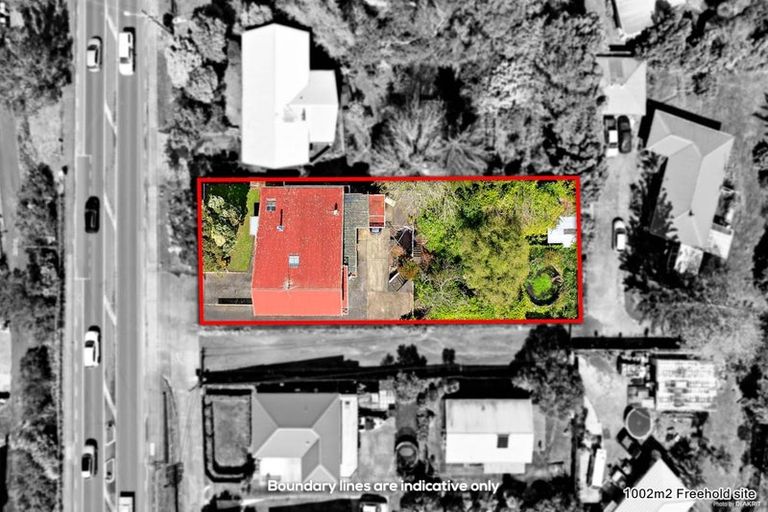Photo of property in 434 Don Buck Road, Massey, Auckland, 0614