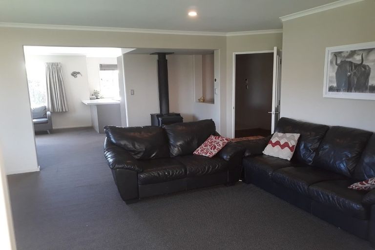 Photo of property in 71 North Terrace, Darfield, 7510