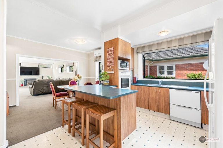 Photo of property in 71 Bell Road, Waiwhetu, Lower Hutt, 5010