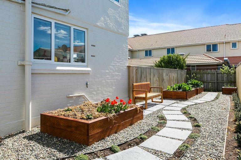 Photo of property in 11 Prince Albert Road, Saint Kilda, Dunedin, 9012