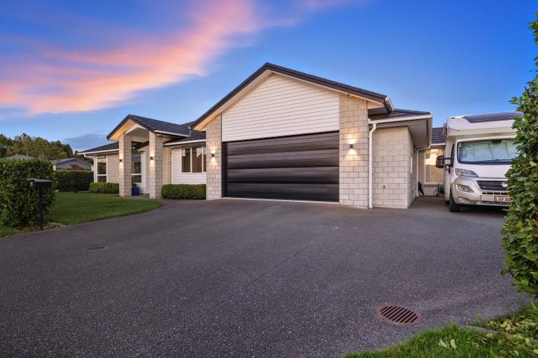 Photo of property in 46 Penetaka Heights, Pyes Pa, Tauranga, 3112