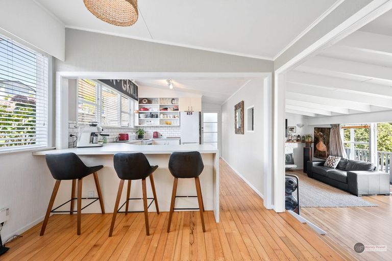 Photo of property in 76 Holborn Drive, Stokes Valley, Lower Hutt, 5019