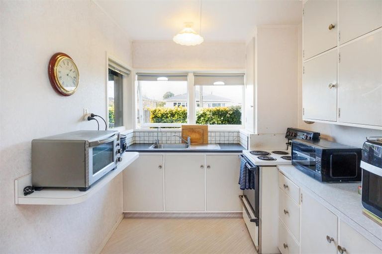 Photo of property in 14 Totara Street, Marton, 4710