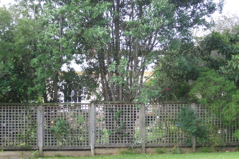 Photo of property in 154 Atkinson Road, Titirangi, Auckland, 0604