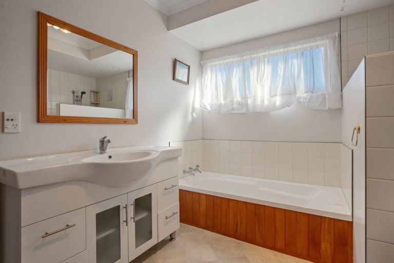 Photo of property in 19 Lansdowne Road, Katikati, 3129