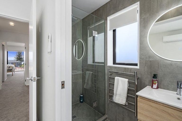 Photo of property in 406a Hibiscus Coast Highway, Orewa, 0931