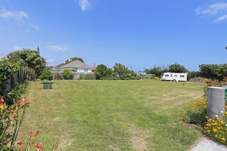 Photo of property in 20 King Street, Opunake, 4616