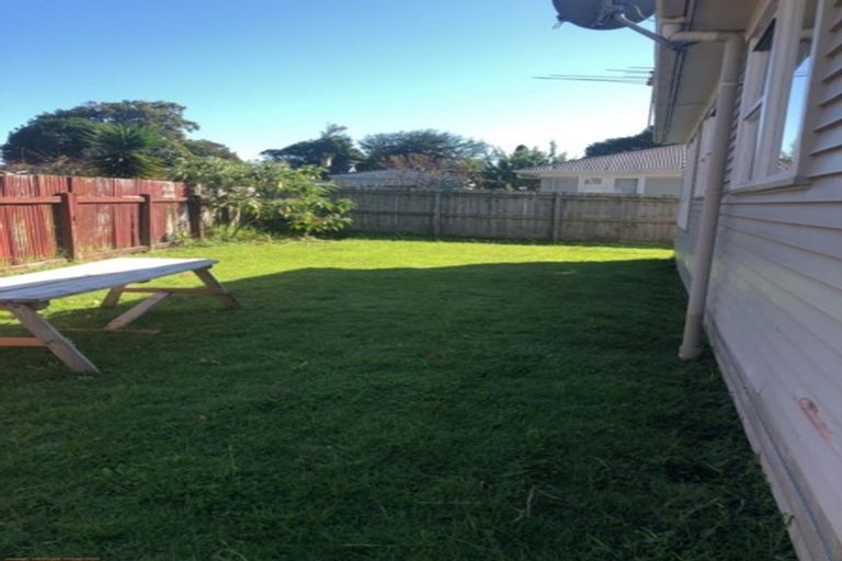 Photo of property in 20a Nogat Avenue, Papatoetoe, Auckland, 2024